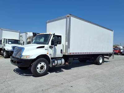 International MV607 26 ft Box Truck - 240HP, 6 Speed Automatic, Roll up Door, Liftgate