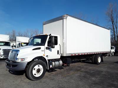 International MV607 26 ft Box Truck - 240HP, 6 Speed Automatic, Roll up Door, Liftgate