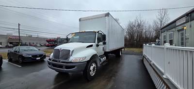 International MV607 26 ft Box Truck - 280HP, 6 Speed Automatic, Roll up Door, Liftgate