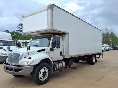 International MV607 26 ft Box Truck - 240HP, 6 Speed Automatic, Roll up Door, Liftgate