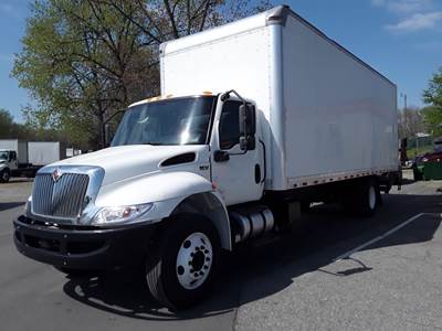 International MV607 26 ft Box Truck - 240HP, 6 Speed Automatic, Roll up Door, Liftgate