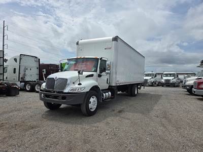 International MV607 26 ft Box Truck - 240HP, 6 Speed Automatic, Roll up Door, Liftgate