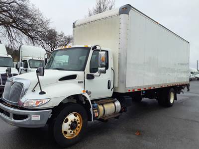International MV607 26 ft Box Truck - 240HP, 6 Speed Automatic, Roll up Door, Liftgate