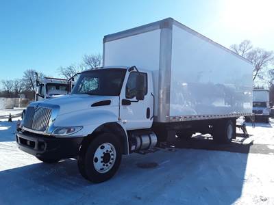 International MV607 26 ft Box Truck - 280HP, 6 Speed Automatic, Roll up Door, Liftgate