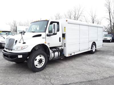 International MV607 12 ft Box Truck - 260HP, 6 Speed Automatic