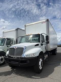 International MV607 28 ft Box Truck - 240HP, 6 Speed Automatic, Swing Door