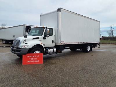 International MV607 26 ft Box Truck - 240HP, 6 Speed Automatic, Roll up Door, Liftgate