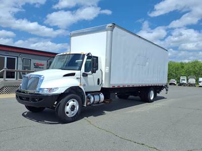 International MV607 26 ft Box Truck - 240HP, 6 Speed Automatic, Roll up Door, Liftgate