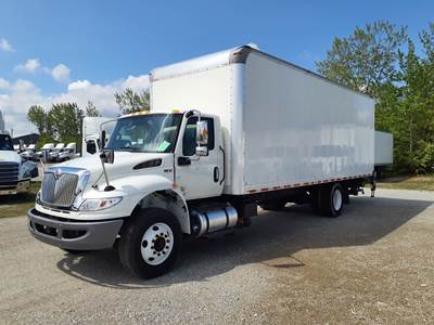 International MV607 26 ft Box Truck - 270HP, 6 Speed Automatic, Roll up Door, Liftgate
