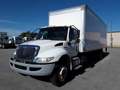 International MV607 26 ft Box Truck - 240HP, 6 Speed Automatic, Roll up Door, Liftgate