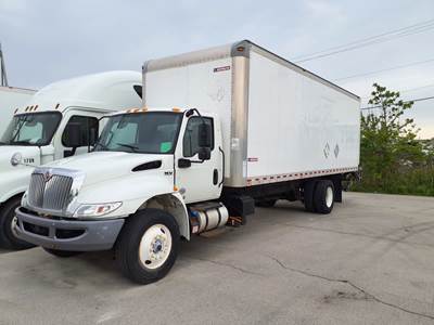 International MV607 26 ft Box Truck - 280HP, 6 Speed Automatic, Roll up Door, Liftgate