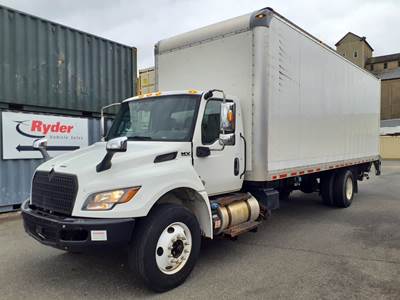 International MV607 26 ft Box Truck - 240HP, 6 Speed Automatic, Roll up Door, Liftgate