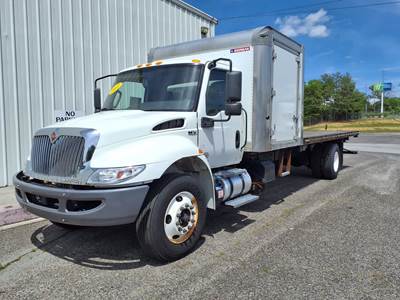 International MV607 26 ft Box Truck - 260HP, 6 Speed Automatic