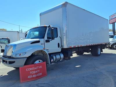 International MV607 26 ft Box Truck - 240HP, 6 Speed Automatic, Roll up Door, Liftgate