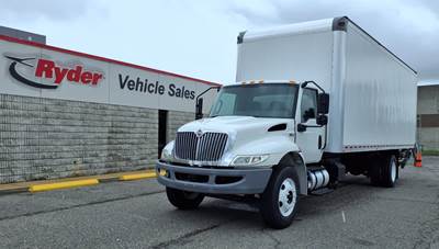 International MV607 26 ft Box Truck - 240HP, 6 Speed Automatic, Roll up Door, Liftgate