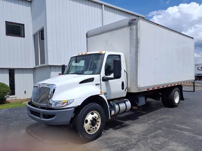 International MV607 20 ft Box Truck - 240HP, 6 Speed Automatic, Roll up Door