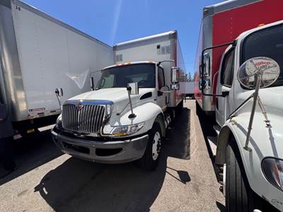 International MV607 26 ft Box Truck - 240HP, 6 Speed Automatic, Roll up Door, Liftgate