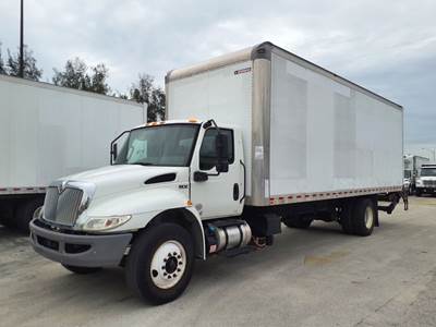 International MV607 26 ft Box Truck - 280HP, 6 Speed Automatic, Roll up Door, Liftgate