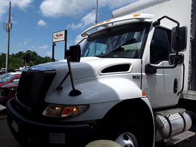 International MV607 18 ft Box Truck - 325HP, 6 Speed Automatic, Roll up Door