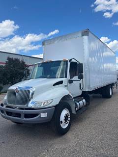 International MV607 26 ft Box Truck - 240HP, 6 Speed Automatic, Roll up Door, Liftgate