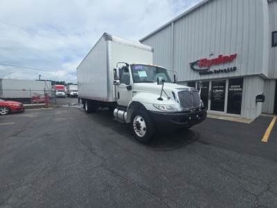 International MV607 26 ft Box Truck - 240HP, 6 Speed Automatic, Roll up Door, Liftgate