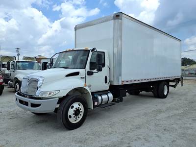 International MV607 26 ft Box Truck - 240HP, 6 Speed Automatic, Roll up Door, Liftgate