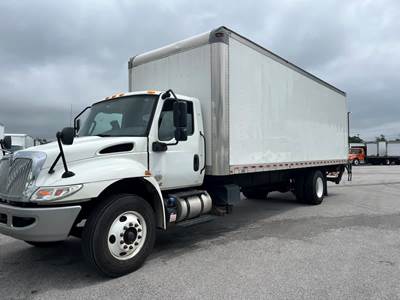International MV607 26 ft Box Truck - 240HP, 6 Speed Automatic, Roll up Door, Liftgate