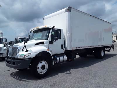 International MV607 26 ft Box Truck - 240HP, 6 Speed Automatic, Roll up Door, Liftgate