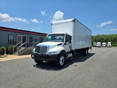 International MV607 26 ft Box Truck - 240HP, 6 Speed Automatic, Roll up Door, Liftgate
