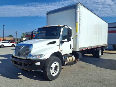 International MV607 26 ft Box Truck - 240HP, 6 Speed Automatic, Roll up Door, Liftgate