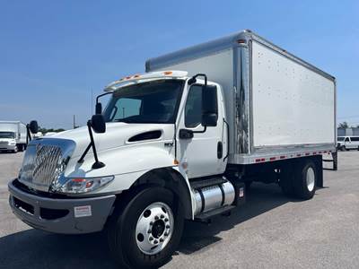 International MV607 18 ft Box Truck - 260HP, 6 Speed Automatic, Roll up Door