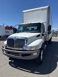 International MV607 26 ft Box Truck - 240HP, 6 Speed Automatic, Roll up Door, Liftgate