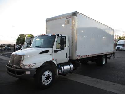 International MV607 26 ft Box Truck - 240HP, 6 Speed Automatic, Roll up Door, Liftgate