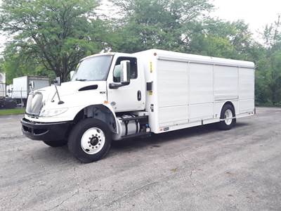 International MV607 20 ft Box Truck - 260HP, 6 Speed Automatic