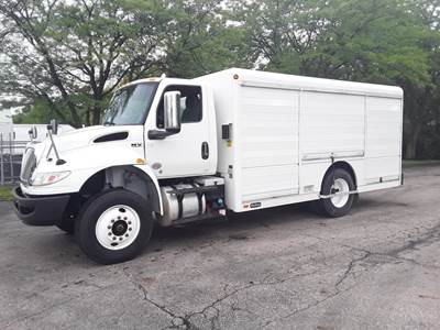 International MV607 16 ft Box Truck - 260HP, 6 Speed Automatic