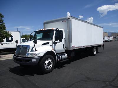 International MV607 26 ft Box Truck - 240HP, 6 Speed Automatic, Roll up Door, Liftgate