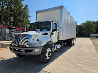 International MV607 26 ft Box Truck - 240HP, 6 Speed Automatic, Roll up Door, Liftgate