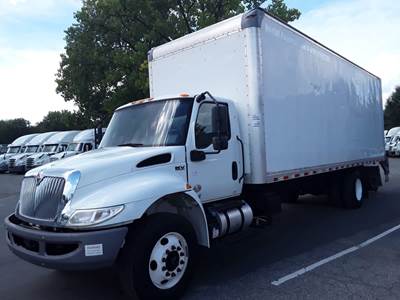 International MV607 26 ft Box Truck - 240HP, 6 Speed Automatic, Roll up Door, Liftgate