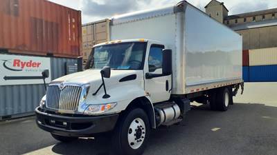 International MV607 24 ft Box Truck - 280HP, 6 Speed Automatic, Roll up Door, Liftgate