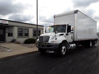 International MV607 26 ft Box Truck - 240HP, 6 Speed Automatic, Roll up Door, Liftgate