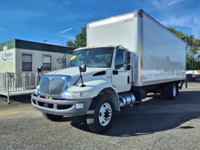 International MV607 26 ft Box Truck - 280HP, 6 Speed Automatic, Swing Door, Liftgate