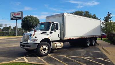 International MV607 26 ft Box Truck - 330HP, 6 Speed Automatic, Roll up Door