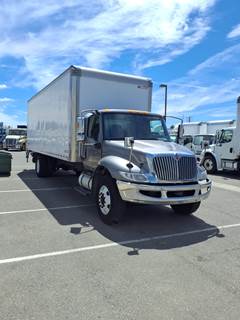 International MV607 26 ft Box Truck - 240HP, 6 Speed Automatic, Roll up Door, Liftgate