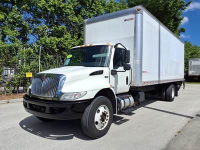 International MV607 26 ft Box Truck - 240HP, 6 Speed Automatic, Roll up Door, Liftgate