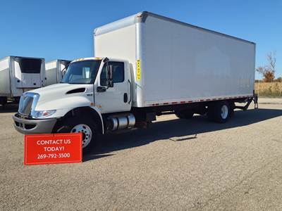 International MV607 26 ft Box Truck - 240HP, 6 Speed Automatic, Roll up Door, Liftgate