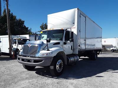 International MV607 26 ft Box Truck - 240HP, 6 Speed Automatic, Roll up Door, Liftgate