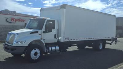 International MV607 26 ft Box Truck - 270HP, 6 Speed Automatic, Roll up Door, Liftgate