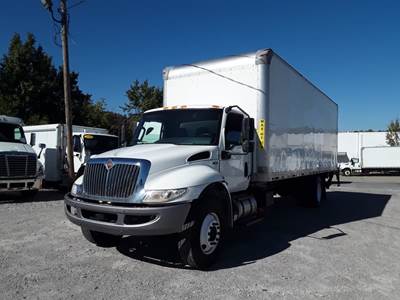 International MV607 26 ft Box Truck - 240HP, 6 Speed Automatic, Roll up Door, Liftgate
