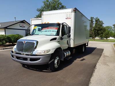 International MV607LP 18 ft Box Truck - 240HP, 6 Speed Automatic, Roll up Door