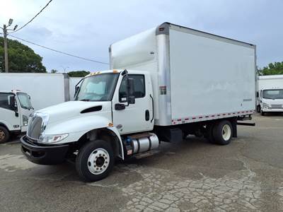 International MV607LP 16 ft Box Truck - 240HP, 6 Speed Automatic, Swing Door